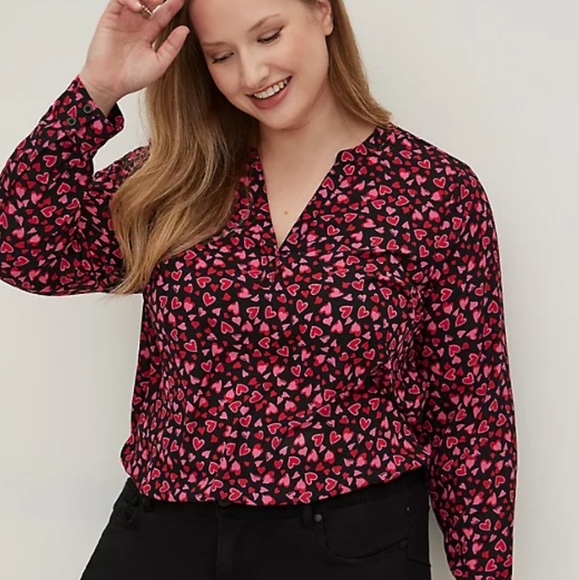 Torrid Hearts 💕 Georgette Top - Picture 2 of 11